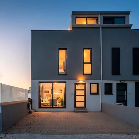 Casa Jugo By Briskva Funtana