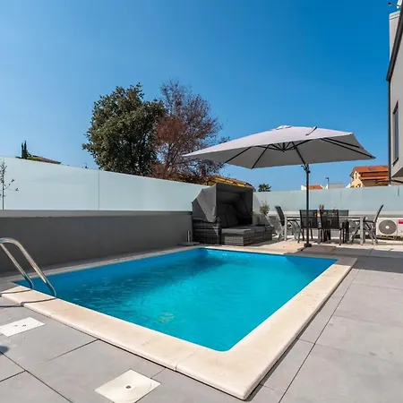 别墅 Casa Jugo By Briskva 冯塔纳