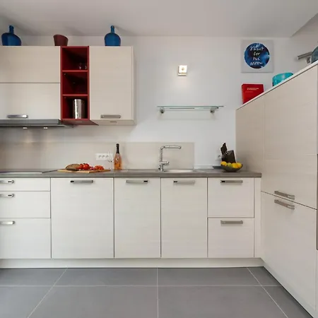 Casa Jugo Villa