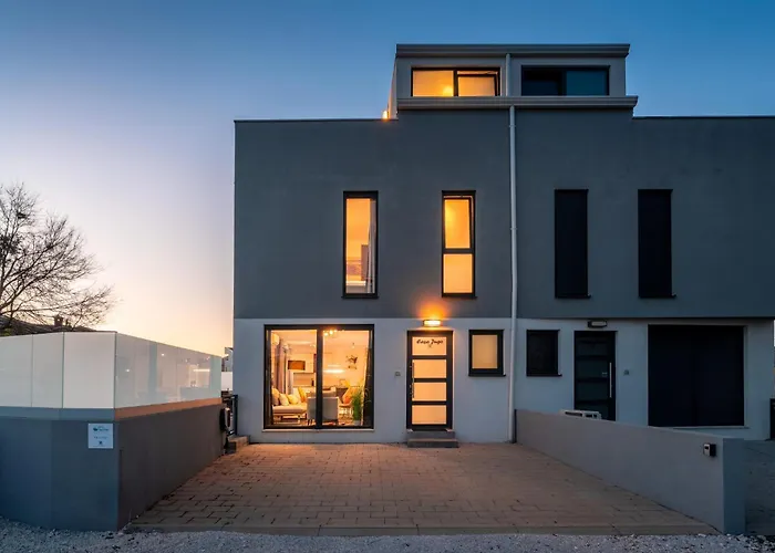 Casa Jugo By Briskva 冯塔纳