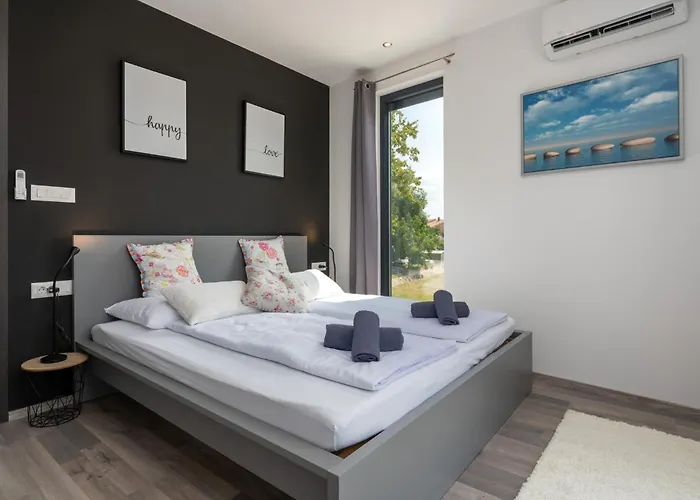 Casa Jugo By Briskva 别墅